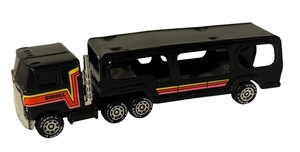 lot 726R image: LL - Vintage Buddy L Mack Semi Truck with Trailer Diecast Model