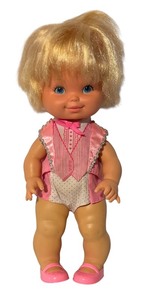 lot 743R image: LL - 1978 Mattel Vintage Doll with Pink Outfit