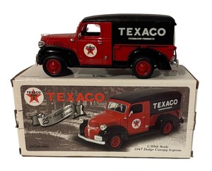lot 752R image: LL - Ertl 125 Scale Texaco 1947 Dodge Canopy Express Truck 25th Anniversary Edition