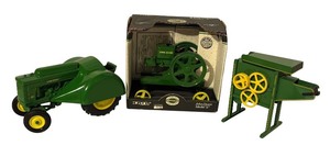 lot 789R image: LL - John Deere Die-Cast Tractor, Corn Sheller, and Model E Gasoline Engine Collectible Set