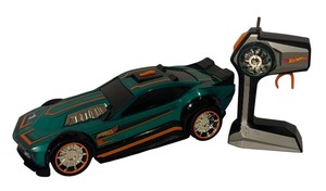 lot 806R image: LL - Hot Wheels 13-Inch Remote Control Car with Controller