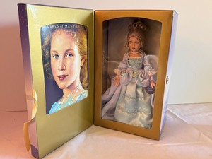 lot 65X image: LR - American Girl Doll Girls of Many Lands Cecile Gates of Gold France in Box