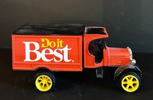 lot 538C image: S - Die-Cast Do it Best Kenworth Delivery Truck Model
