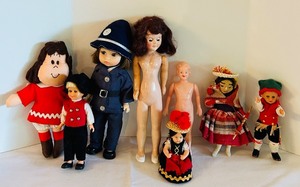 lot 611C image: DR - Collection of 7 Vintage Dolls Including Effanbee, Hallmark Little Lulu, and Others