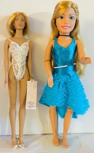 lot 728C image: DR - Pair of 17-Inch Fashion Dolls Including Robert Tonner Tyler Wentworth