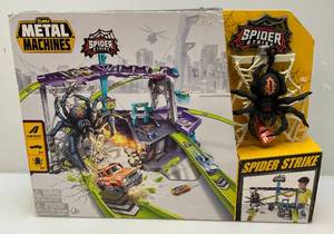 lot 155 image: Zuru Metal Machines Spider Srike Play Set (NIB)