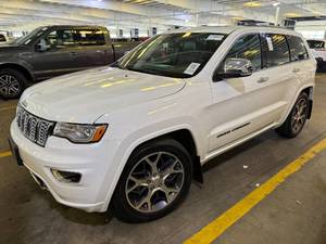lot 2 image: 2019 Jeep Grand Cherokee Overland 4x4