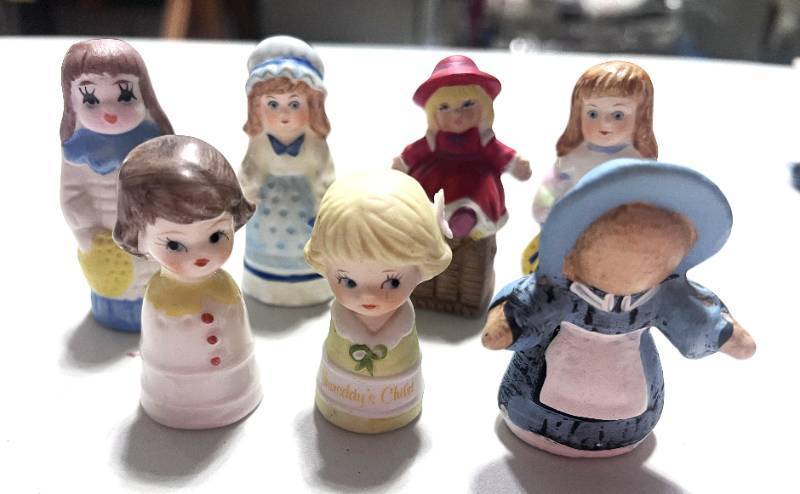 lot 18 image: 7 Misc. Girl Thimbles