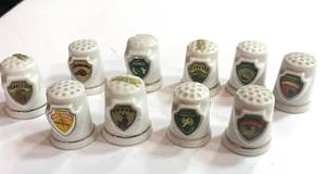 lot 226 image: 10 Souvenir State Thimbles