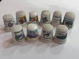 lot 222 image: 10 Souvenir State Thimbles