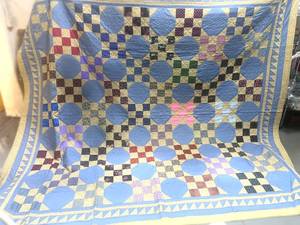 lot 13 image: Checkerboard and Circles Quilt Handstitched King 99 X 108