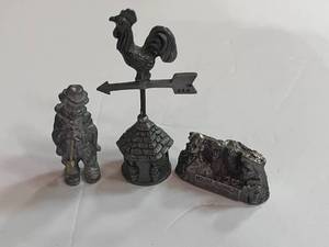 lot 120 image: 3 Pewter Figurines Clown, Weather Vane and Mt.Rushmore