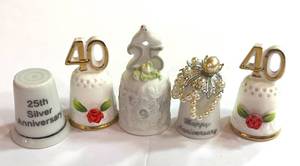 lot 91 image: 5 Wedding Anniversary Thimbles 25th, 40th