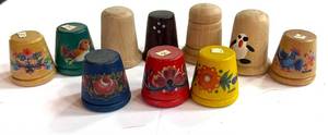 lot 116 image: 10 Wooden Thimbles Plain and Rosemead