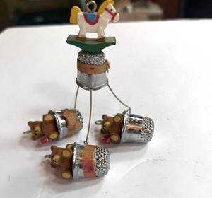 lot 119 image: 4 Christmas Tree Thimble Ornaments Teddy Bears and Horse