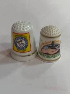 lot 32 image: Ferry Morse Seeds and Arm & Hammer Advertising Thimbles
