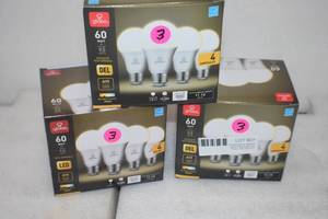 lot 27 image: Light Bults