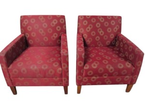 lot 43 image: 2 Red Guest Chairs