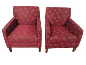 lot 44 image: 2 Red Guest Chairs