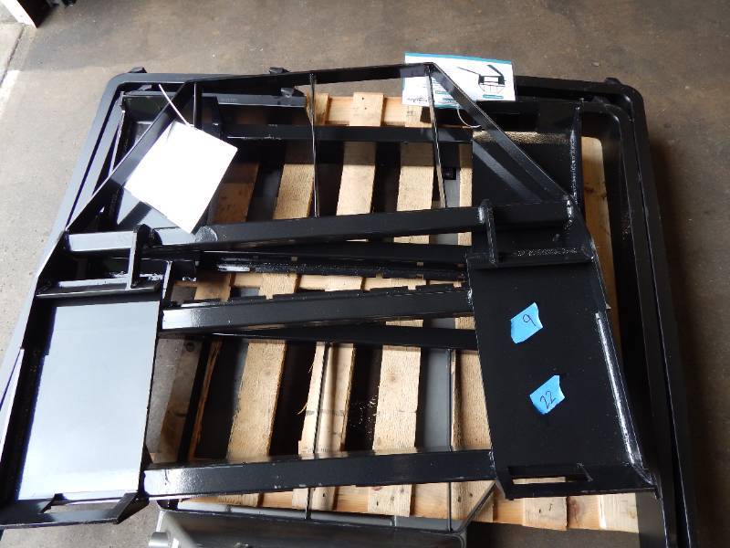 lot 9 image: Skid Steer Forks