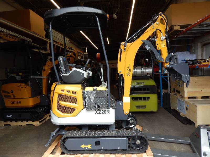 lot 16 image: NEW CFG KZ20R Excavator with Hydraulic Thumb