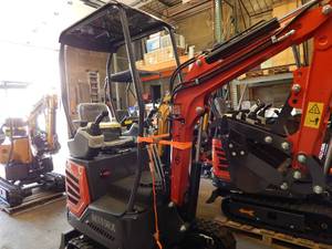 lot 18 image: CFG MX15RX Mini Excavator