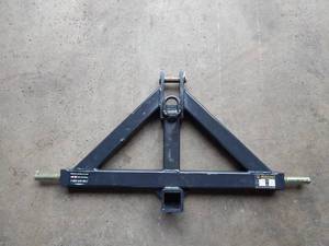 lot 10 image: Wolverine 3pt Hitch Receiver