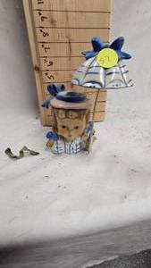 lot 57 image: Nice USA Madel Head Vaseplanter