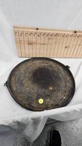 lot 25A image: 12 Round Flat Cast Iron Griddle with handle