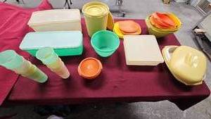 lot 63 image: Lot of Assorted Tupperware all pieces complete and in Great Condition