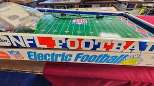 lot 92 image: Electric Football Game(tested and worked), Hot Wheels Race Action Set
