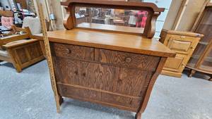 lot 4A image: BuffetDresser with Mirror