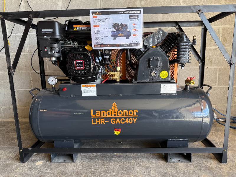 lot 85 image: LandHonor 40 Gallon 2-Stage Truck Mounted Air Compressor