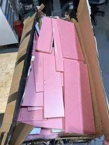 lot 132 image: H-KF200151-01 6 Drawers Pink Wood Chest of Drawer Dresser Cabinet (sold as is)