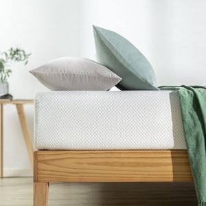 lot 15 image: Green Tea Aspire Full Medium Smooth Top 10 Inch Memory Foam Mattress, Made in USA