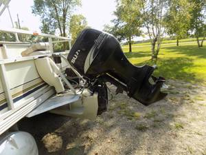 2002 Crest 22' Family Fish Pontoon with 70 Suzuki NO TRAILER