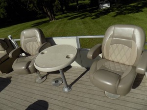 2002 Crest 22' Family Fish Pontoon with 70 Suzuki NO TRAILER