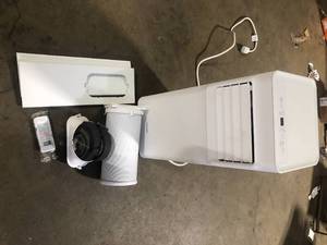 lot 18 image: Vissani 5,000 BTU 115-Volt 3-in-1 Portable Air Conditioner Unit Cools up to 150 sq. ft. with Dehumidifier and Remote in White  Missing Pieces  Customer Returns See Pictures