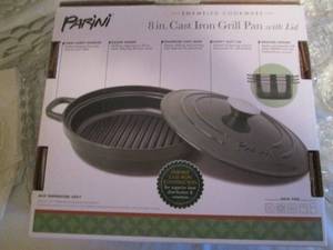 lot 16 image: Parini Cookware 8in cast iron grill...