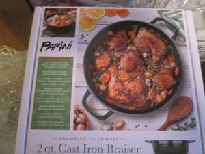 lot 18 image: Parini Cookware 2qt porcelain ename...