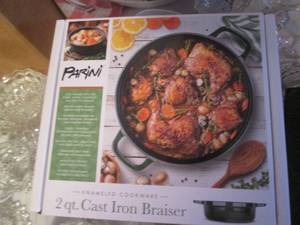 lot 17 image: Parini Cookware 2qt porcelain ename...
