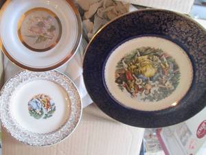 lot 109 image: Century by Salem fine China with 23...