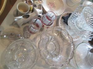 lot 114 image: Vintage fine China, Corelle plates,...
