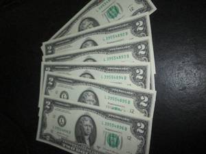 lot 273 image: 6 Uncirculated $2.00 bills, sequentially numbered