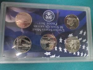 lot 303 image: United States Mint Proof State Quarters Set