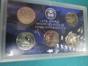 lot 305 image: United States Mint Proof State Quarters Set