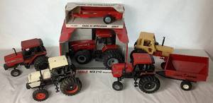 lot 64 image: Collection of Case Tractors 116 Scale