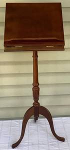 lot 27 image: Vintage Tripod Shaped Cherry MusicBook Stand Podium