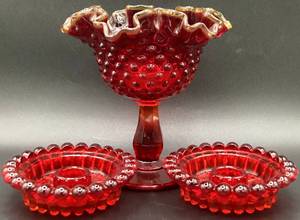 lot 20 image: Set of 3 UV Reactive Cadmium Vintage Glassware