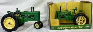 lot 156 image: 116 Pair of ERTL John Deere Die Cast Tractors Moedl BN (2001 Country Heritage Day) and Model A
